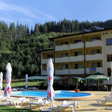 Hotel Restaurant Popini Laki Jagodina Kültér fotó