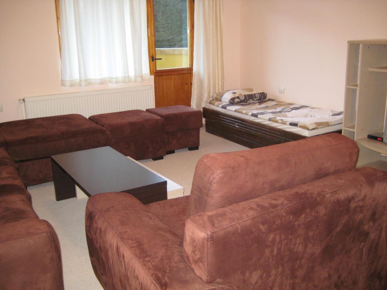 Hotel Restaurant Popini Laki Jagodina Kültér fotó