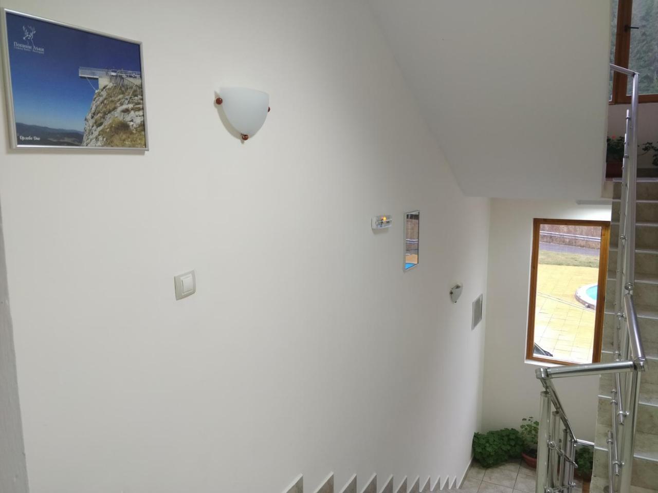 Hotel Restaurant Popini Laki Jagodina Kültér fotó