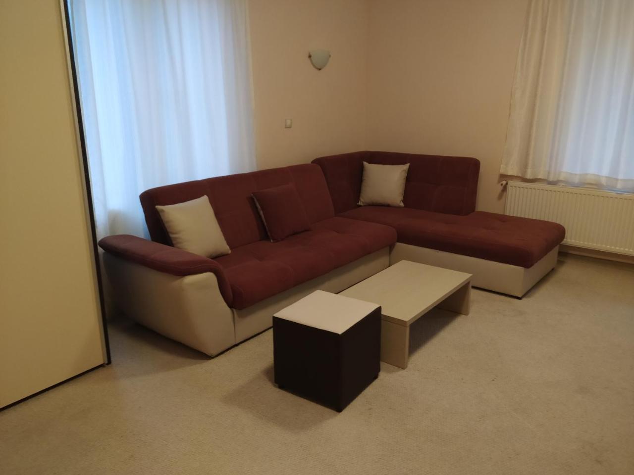 Hotel Restaurant Popini Laki Jagodina Kültér fotó
